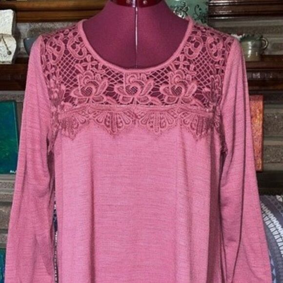 Status by Chenault Dusty Rose Pink Top Waffle Knit Crochet Lace Inset Size Large - Picture 2 of 8